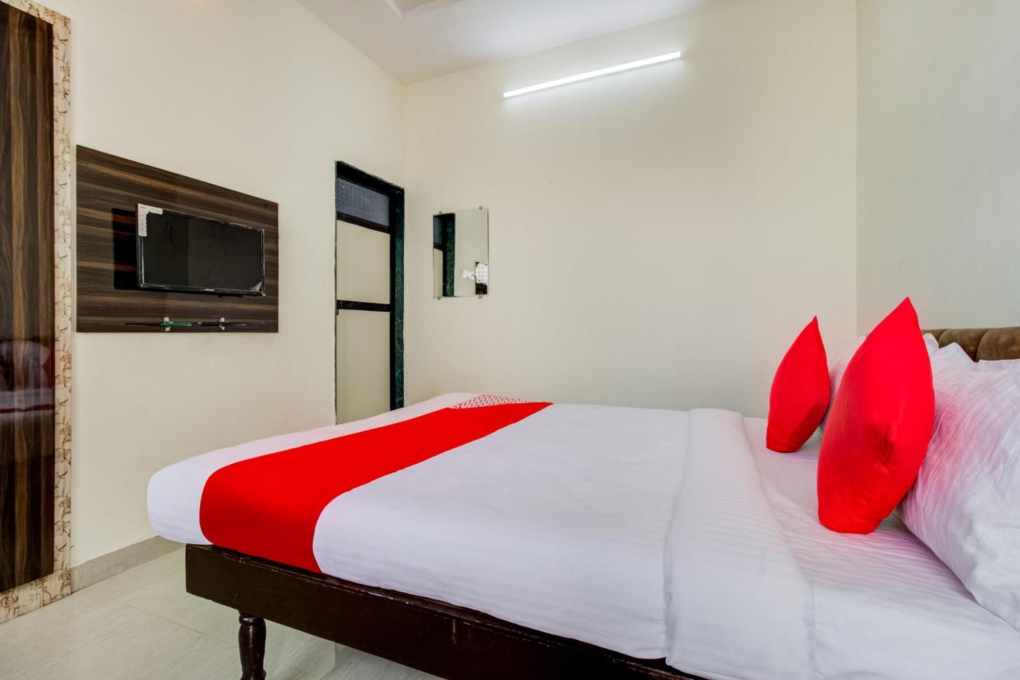 Hotel O City Center Dhule Экстерьер фото